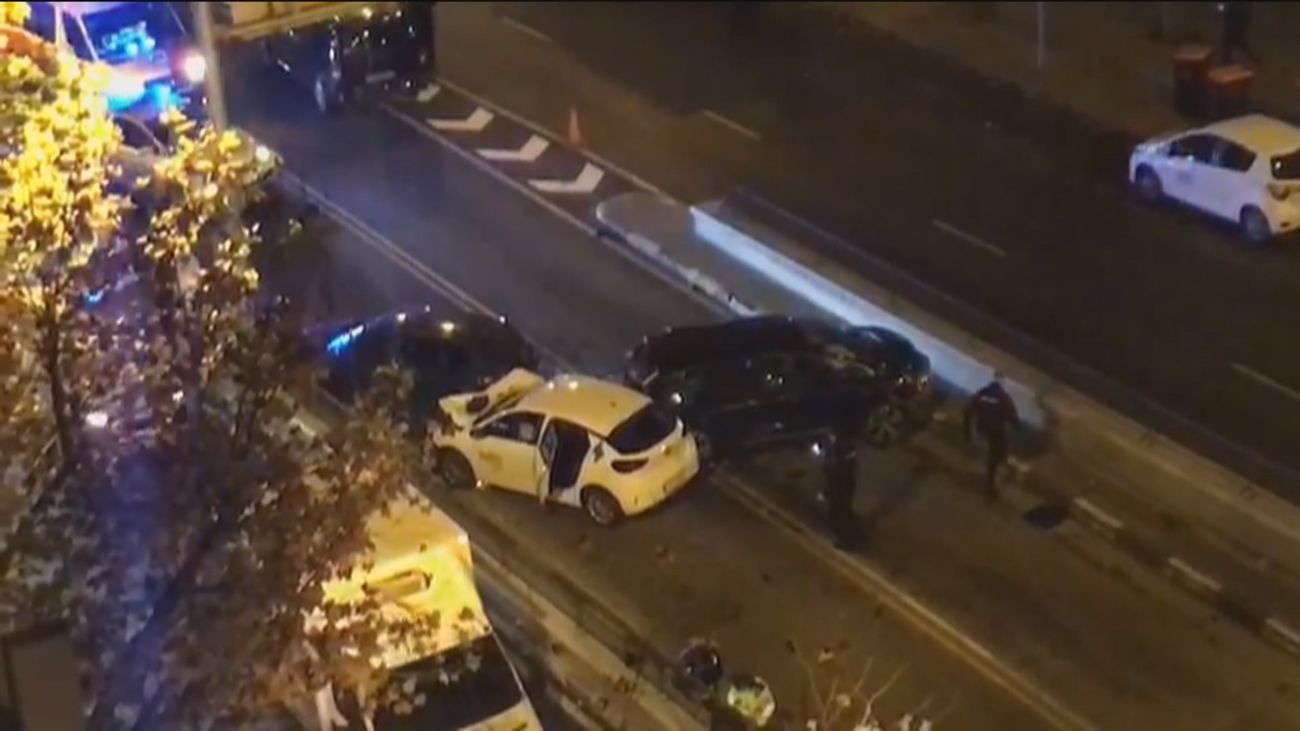 Colisionan 3 vehículos en la Avenida del Mediterráneo