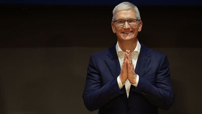Los recortes llegan a Apple, Tim Cook acepta rebajarse el sueldo un 40%