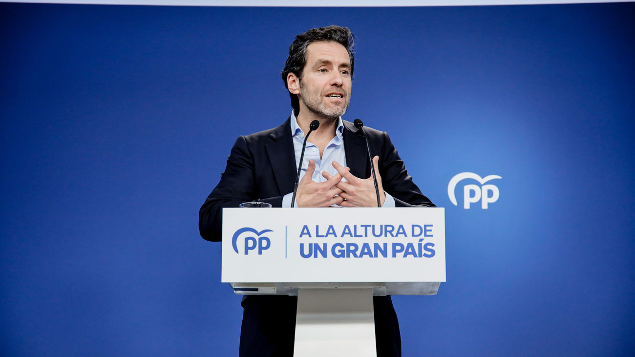 Borja Sémper: "Al Gobierno le sobra a veces frivolidad y soberbia y le falta humildad"