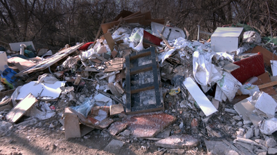 Los vecinos de Coslada denuncian un vertedero ilegal que no para de crecer