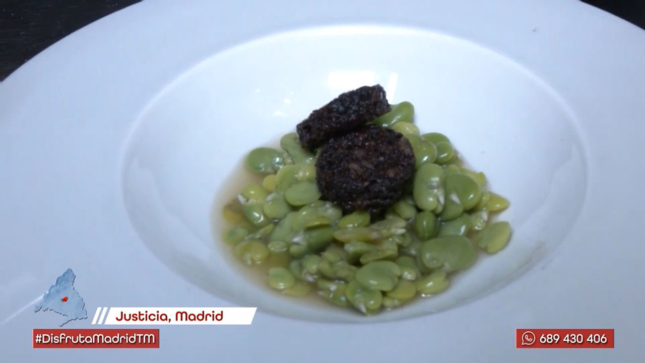 Habitas a la sartén con caldo de ave: comida tradicional y de producto