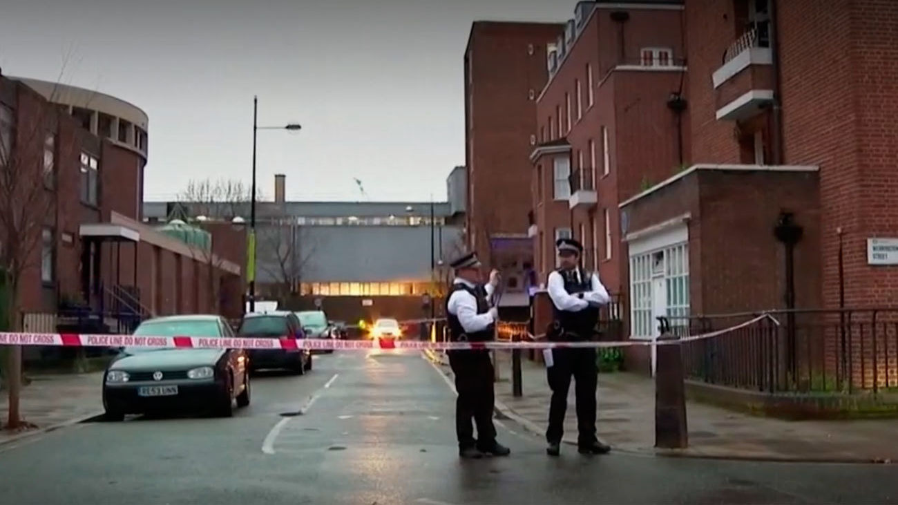 Tres mujeres y una niña, heridas en un tiroteo en un funeral en Londres