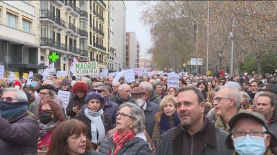 La Marea Blanca vuelve a salir a la calle en Madrid contra los recortes sanitarios