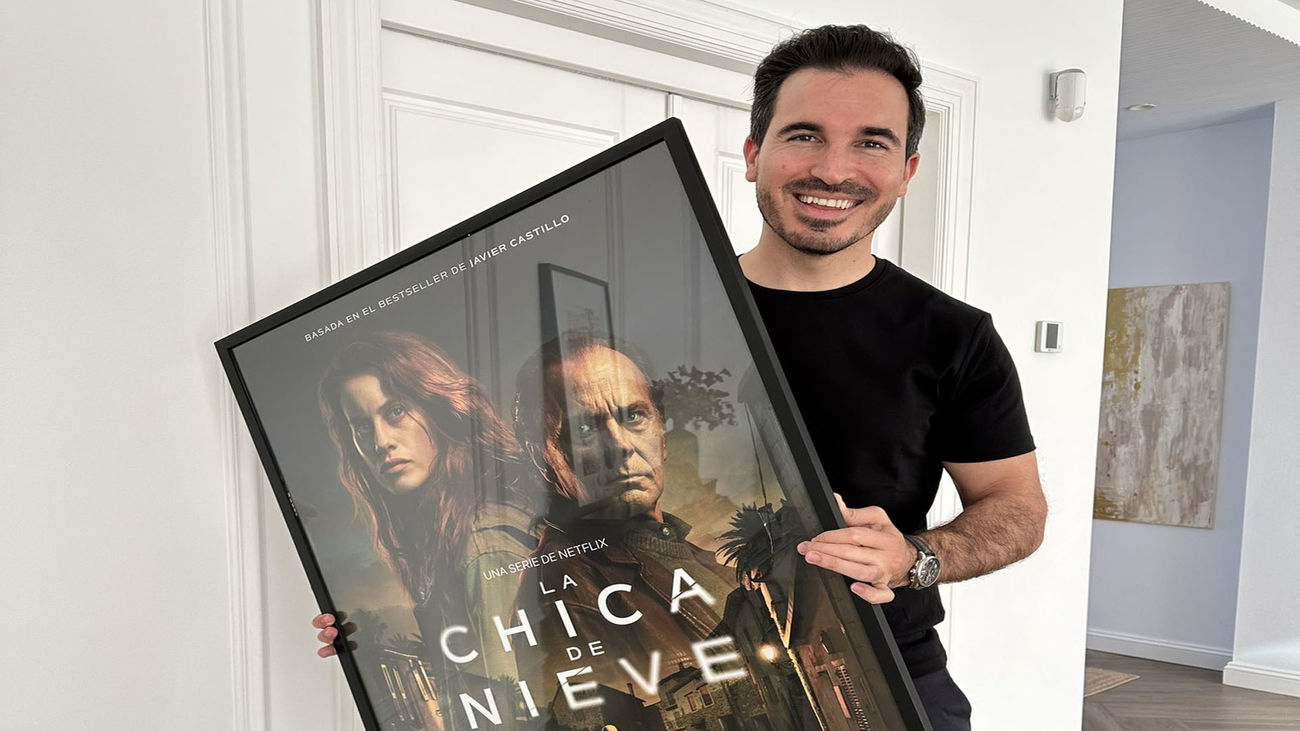Javier Castillo sobre la serie 'La chica de nieve': “Intento llevar con mucha cabeza este éxito"