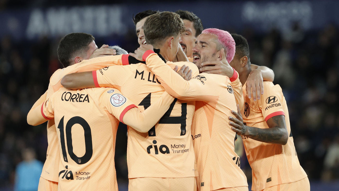 Los jugadores del Atlético de Madrid celebran un gol ante el Levante en Copa del Rey