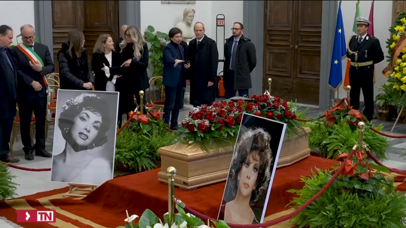 Abre la capilla ardiente para dar el último adiós a Gina Lollobrigida