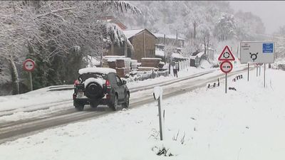 El temporal Fien azota a casi toda España y obliga a cerrar varias carreteras y puertos