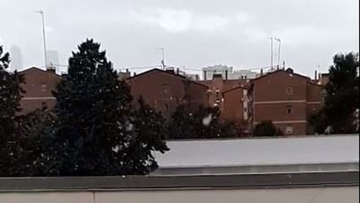 Los primeros copos de nieve llegan a Madrid capital