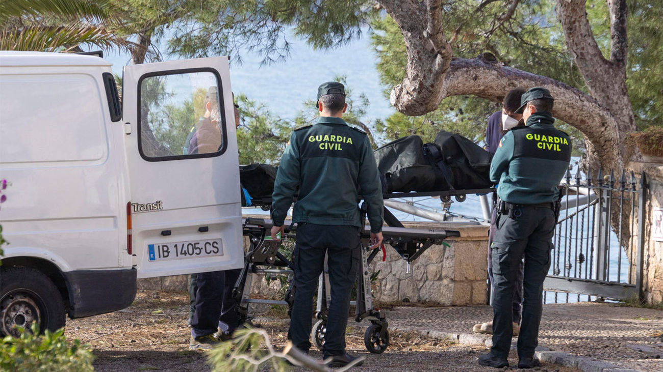 Muere ahogada una mujer que nadaba en una playa de Mallorca