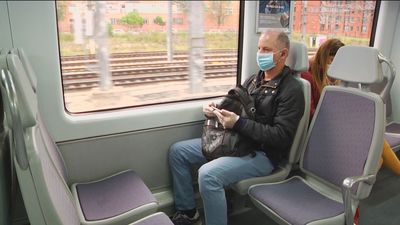 Los expertos del Ministerio de Sanidad ya no ven necesarias las mascarillas en el transporte público