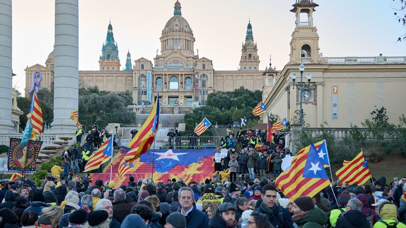 Protesta independentista en Barcelona ante la reunión entre Sánchez y Macron con un aviso: "Aquí no se ha acabado nada"