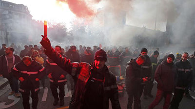 Protestas masivas en Francia contra la reforma de las pensiones del Gobierno