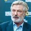 Retiran los cargos criminales contra Alec Baldwin