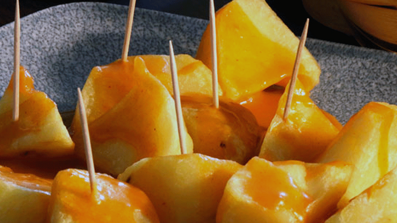 Estas son las mejores patatas bravas, oreja y torreznos de Madrid