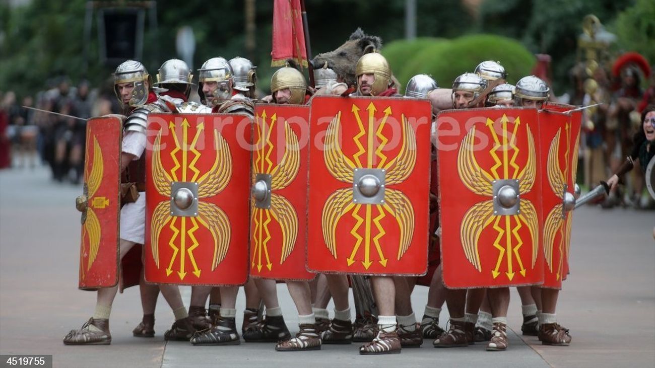 Demostración de los legionarios en una celebración de 'Arde Lucus'