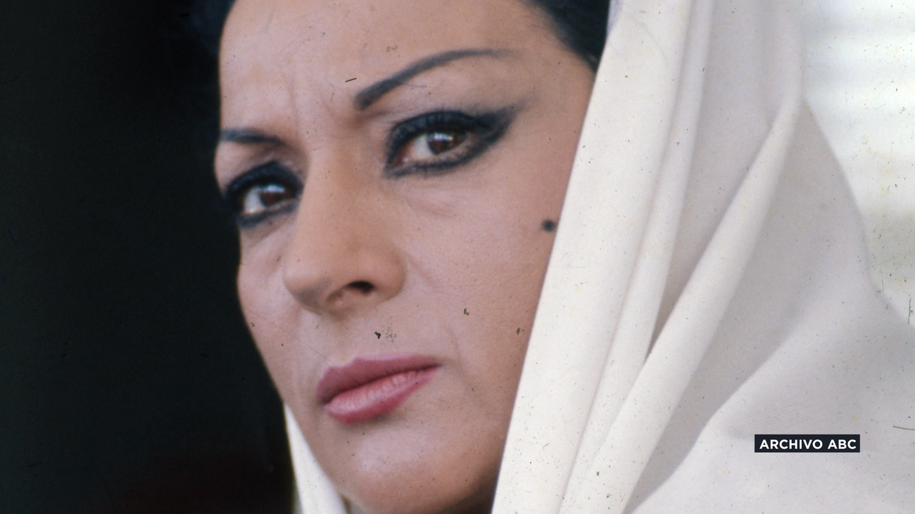 Rendimos homenaje a Lola Flores por el aniversario de su nacimiento