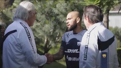 Dani Alves continúa en prisión y pide volver a declarar