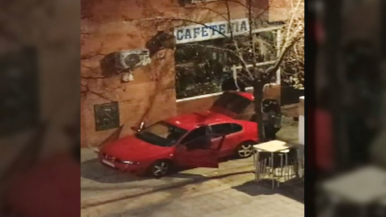 Un vecino de Getafe graba desde su ventana el robo en un bar