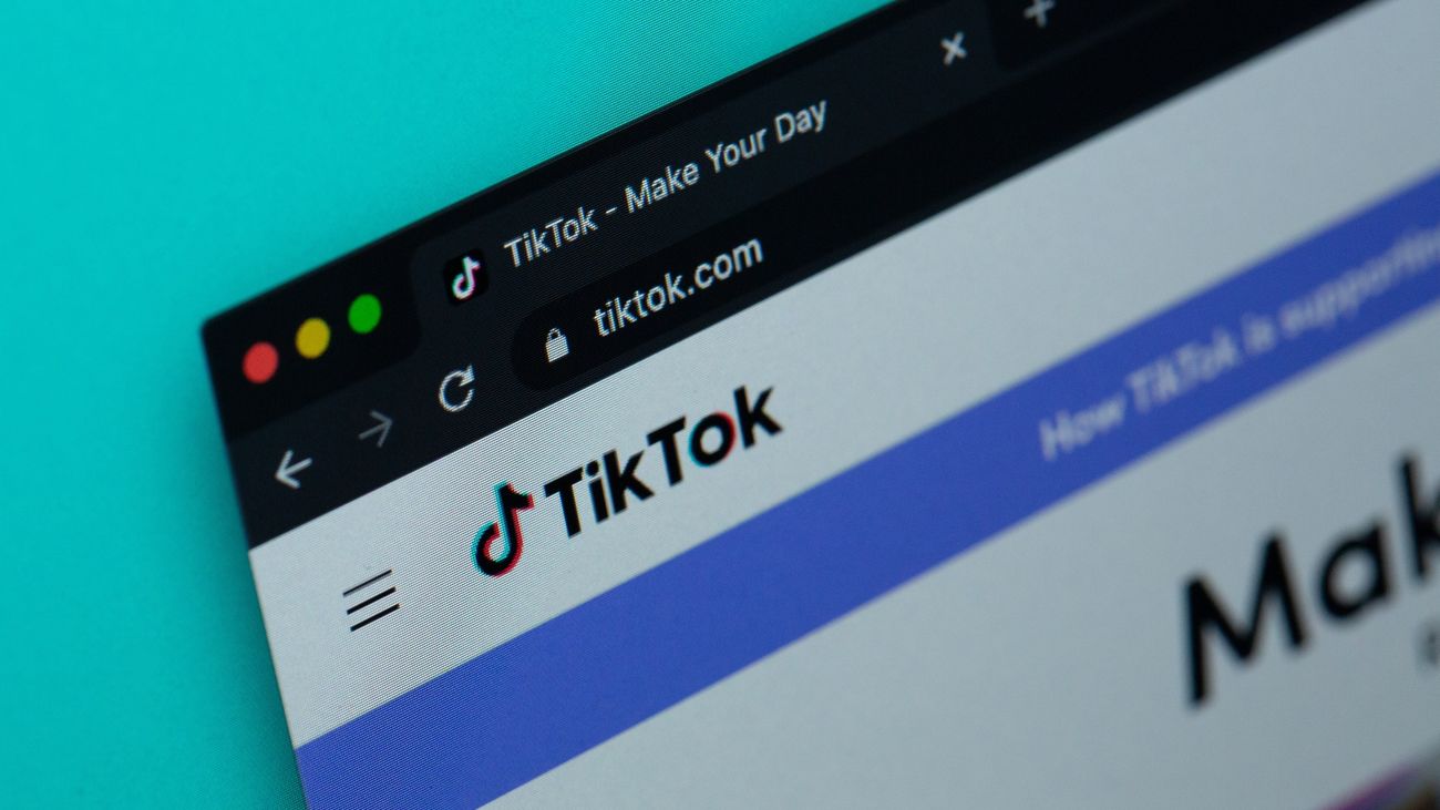 Primera denuncia de escuelas a TikTok: ¿perjudica la salud mental de los adolescentes?