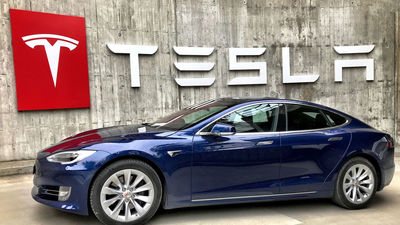 Tesla tuvo un beneficio récord de 12.556 millones de dólares en 2022