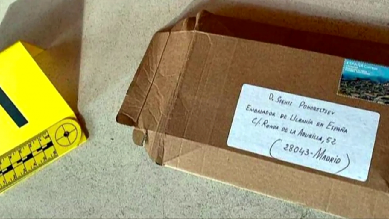 En libertad el hombre que envió un sobre pirotécnico a Sánchez