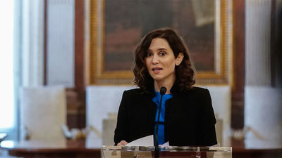 Ayuso denuncia el autoritarismo y la opacidad del Gobierno en la gestión de los fondos europeos de recuperación