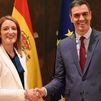 Sánchez se reúne con Roberta Metsola para abordar la Presidencia Española de la UE