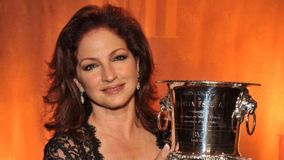 Gloria Estefan, feliz de ser la primera mujer hispana del Salón de la Fama