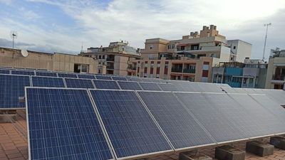 Cada vez más hogares quieren instalar placas solares: ¿en qué casos compensa?