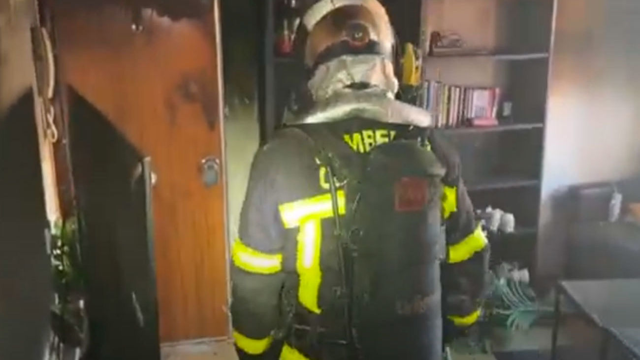 Un incendio en una vivienda de Torrejón deja a dos mujeres en estado leve