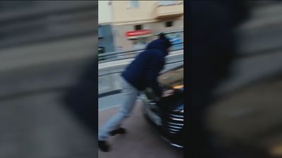 Un VTC atropella a un taxista en Avenida de América