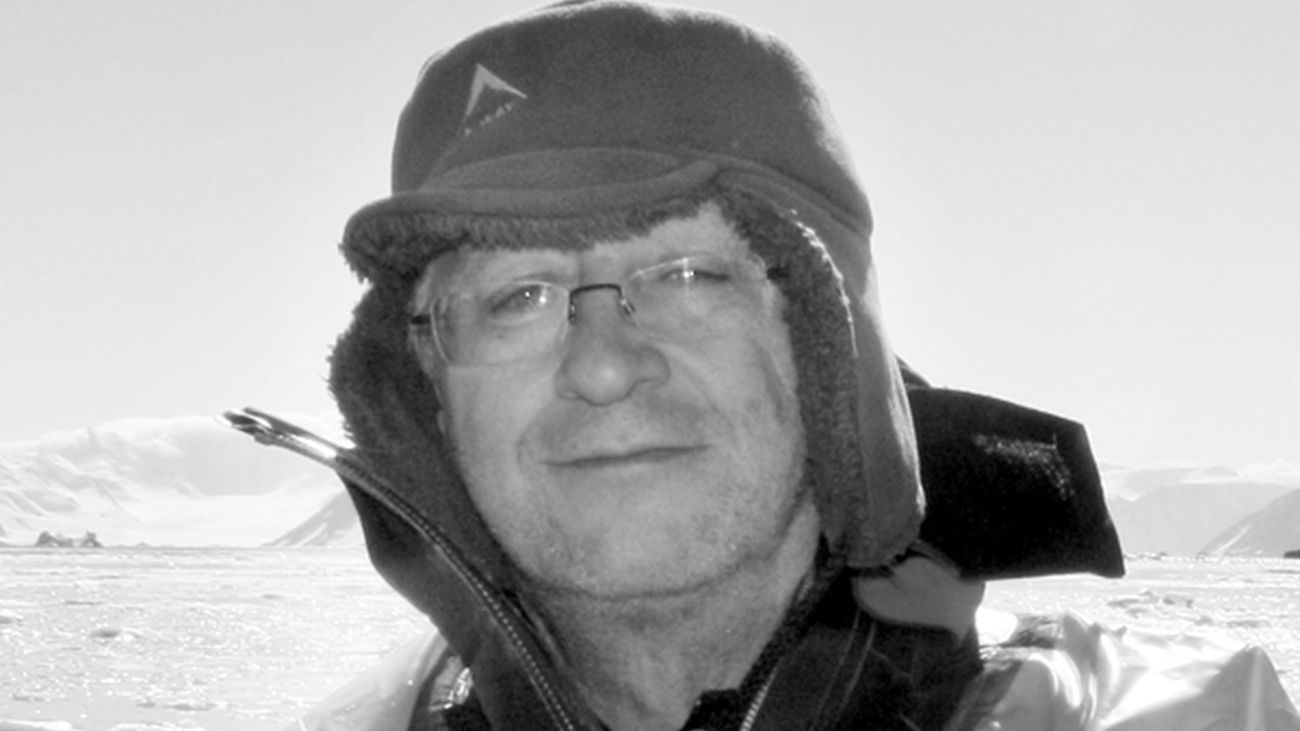 El investigador Andrés Barbosa durante una de sus campañas en la Antártida