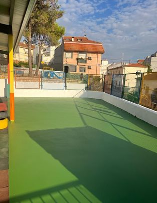 Exterior de uno de los colegios de Campo Real tras las obras / AYTO CXAMPO REAL