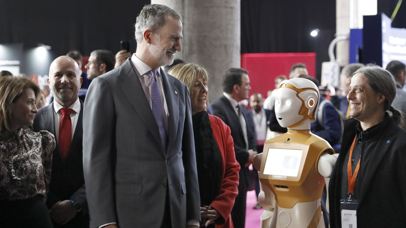 El rey inaugura el salón audiovisual ISE, que espera superar cifras precovid