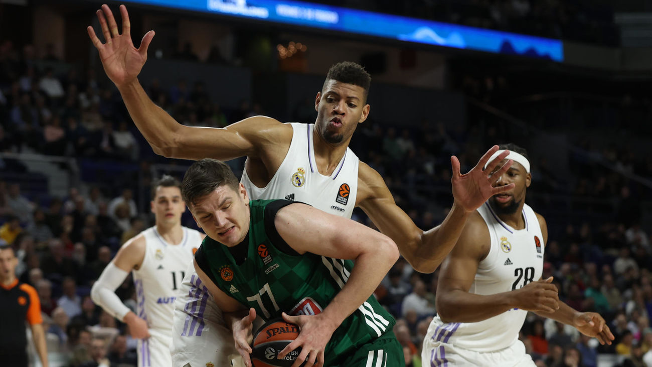 El Real Madrid gana 83-68 a Panathinaikos con poco desgaste