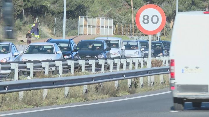 La M-607 en sentido Madrid completamente colapsada / REDACCIÓN