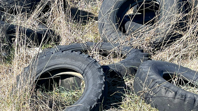 Ecologistas en Acción denuncian un cementerio de neumáticos en Valdemoro