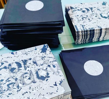 Bolsas y portadas de vinilo / MAD VINYL MUSIC