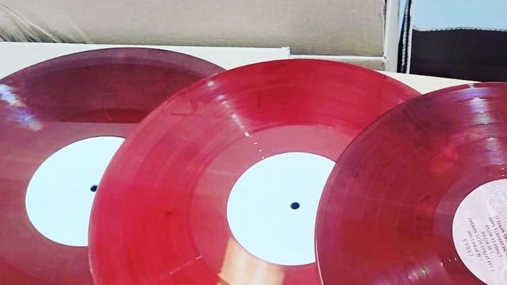 Vinilos de color rojo / MAD VINYL MUSIC