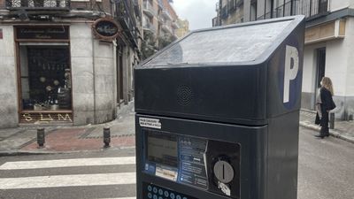 Aparcar en Madrid es más caro este viernes por la contaminación