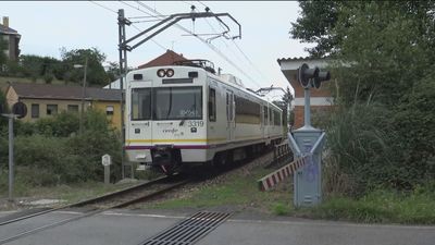 Los nuevos trenes de Cercanías no caben en los túneles del norte