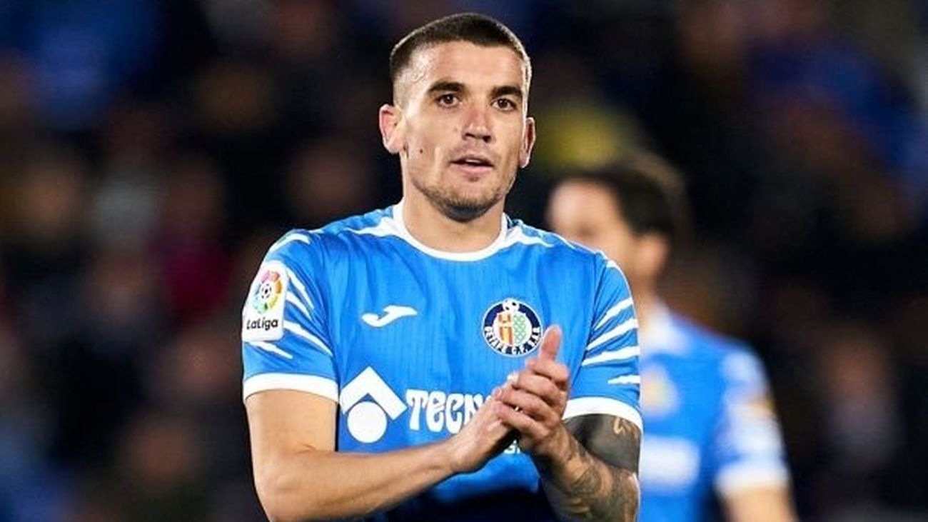 Arambarri renueva con el Getafe hasta 2028