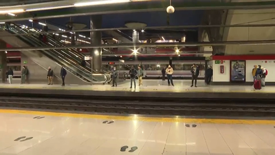 Primer día laborable con el servicio interrumpido entre Chamartín y Nuevos Ministerios