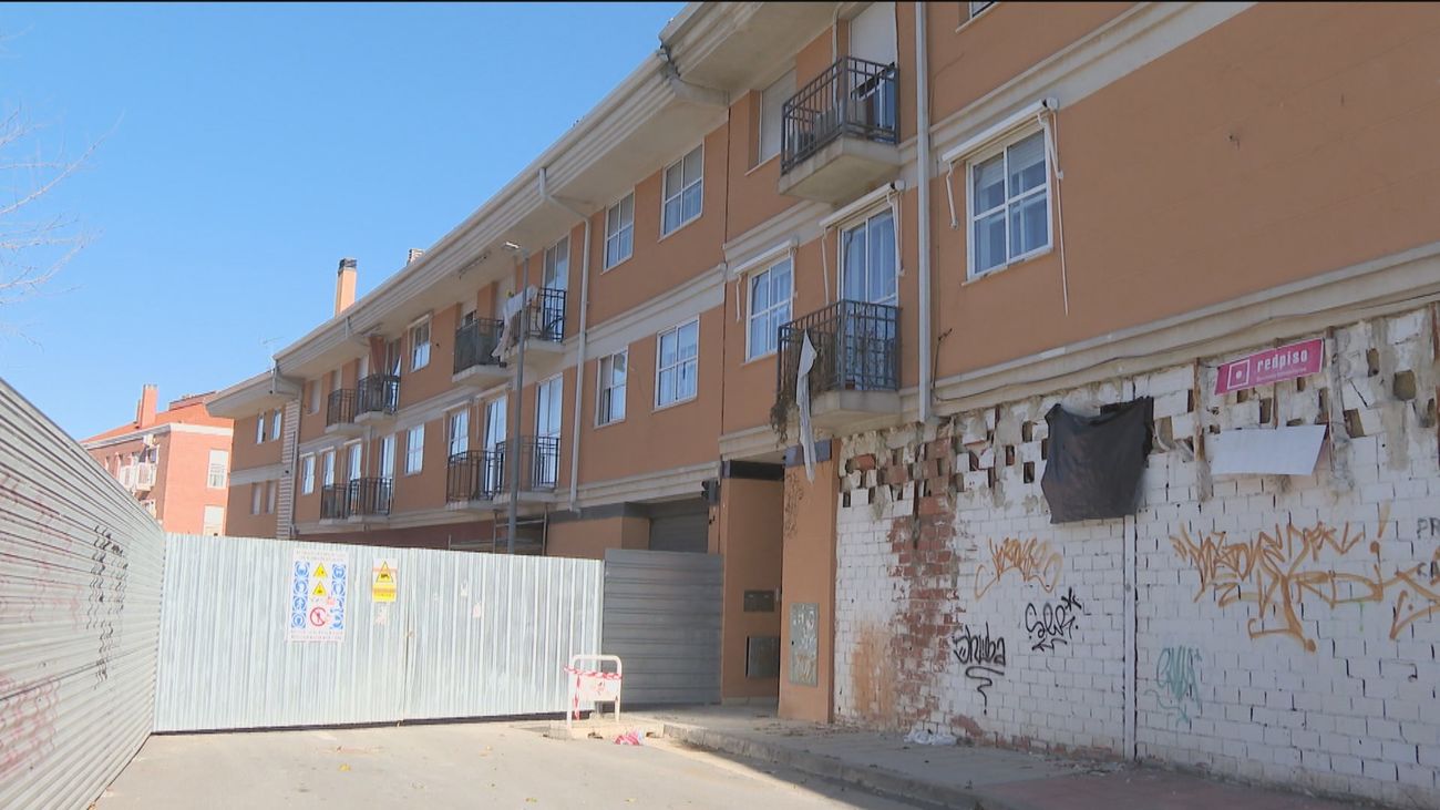 Los afectados del metro de San Fernando rechazan la "limosna" de la Comunidad