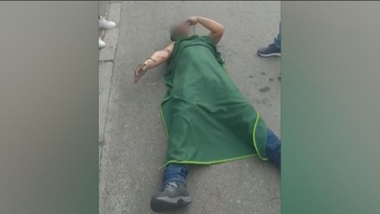 Un hombre se quema a lo bonzo en la puerta del Consulado de Marruecos en Madrid