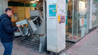 Revientan con explosivos el cajero de un banco en La Vaguada y se llevan 13.000 euros