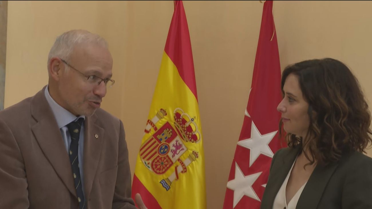 Ayuso recibe al presidente del Colegio de Médicos de Madrid