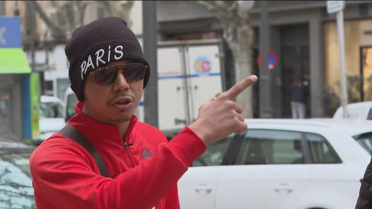 En libertad el inmigrante que fingió un coma diabético para forzar un aterrizaje en Palma