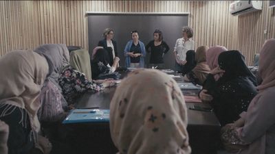 Reciben asilo en España 19 mujeres fiscales de Afganistán