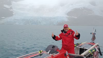 Antonio de la Rosa completa su arriesgado desafío antártico